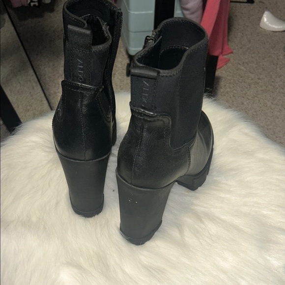 Also ankle leather boots - Picture 3 of 3